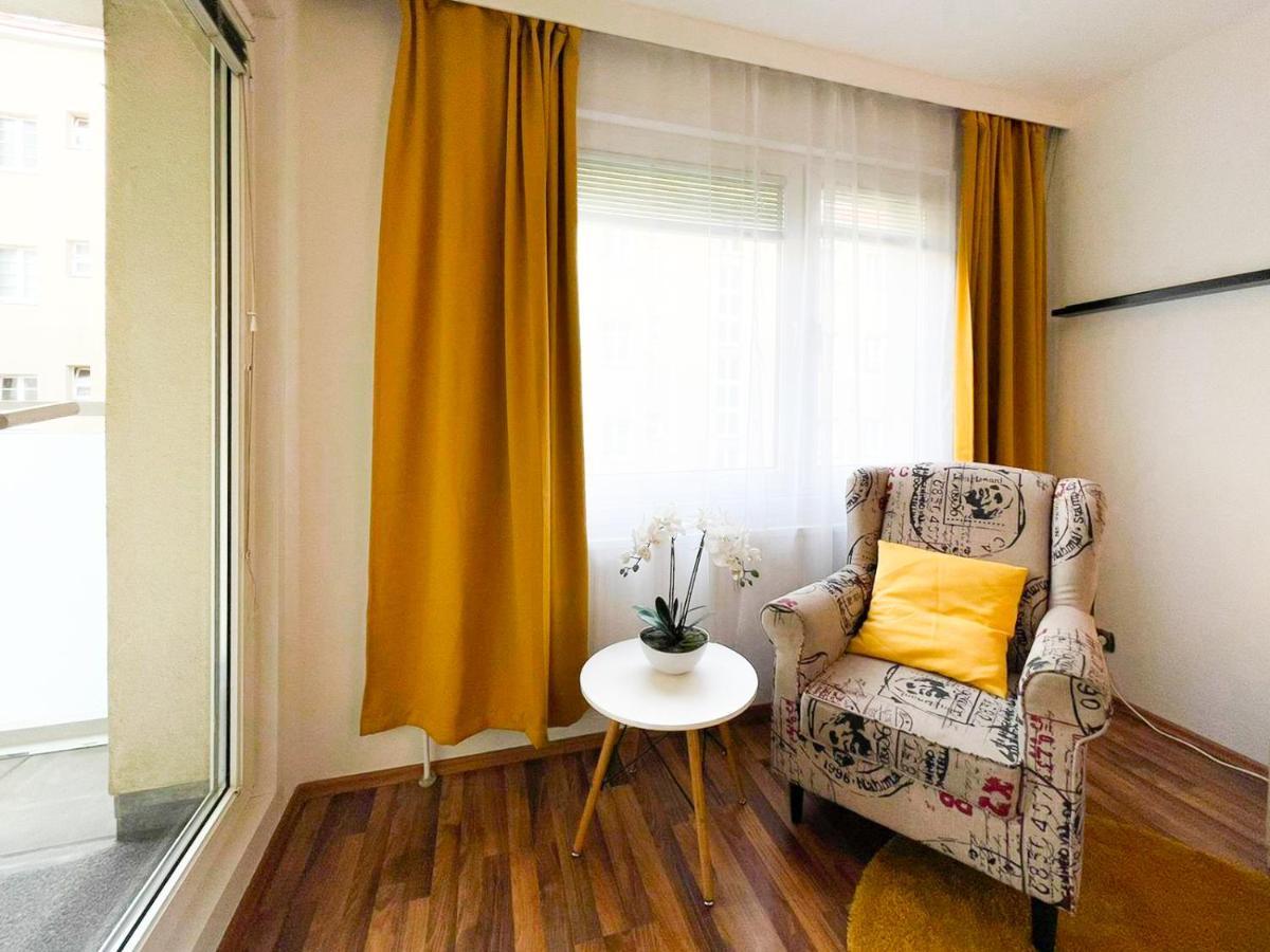 Cozy Apartment Margareten Виена Екстериор снимка