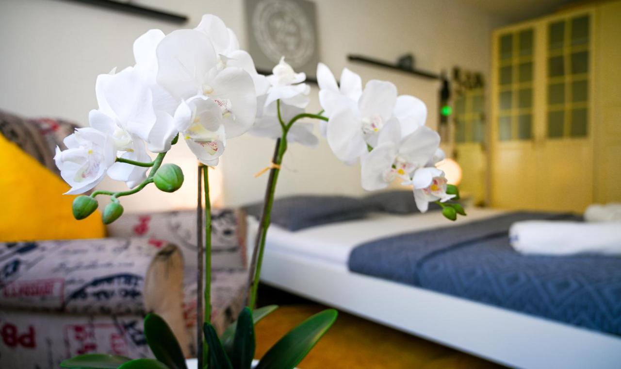 Cozy Apartment Margareten Виена Екстериор снимка
